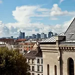 Ibis Centre Mairie Hotel 3*