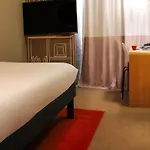 Ibis Centre Mairie 3*