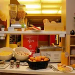 Ibis Centre Mairie 3*