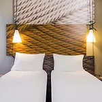 Hotel Ibis Centre Mairie 3*