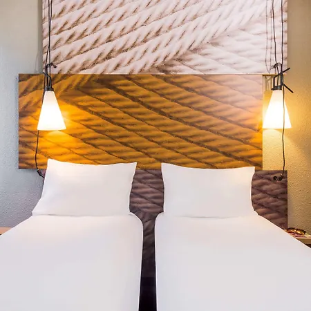 Ibis Centre Mairie فندق
