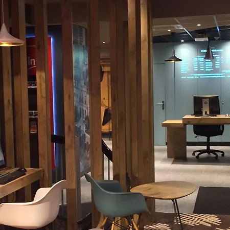 Ibis Centre Mairie 3*