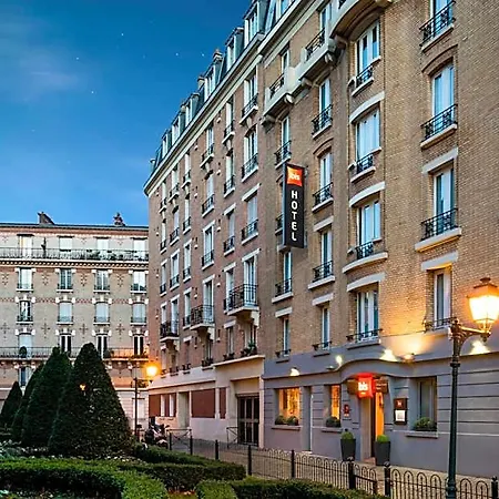 Ibis Centre Mairie Hotel