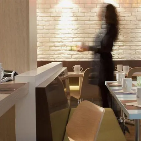 Hotel Ibis Centre Mairie Clichy