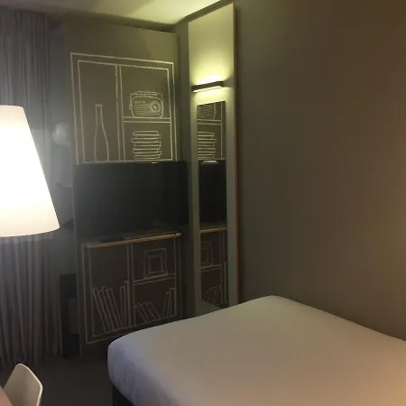 Hotel Ibis Centre Mairie Clichy
