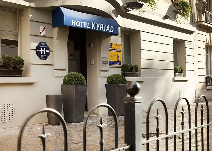 Ibis Centre Mairie 3*