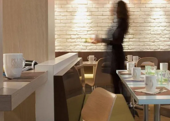 Hotel Ibis Centre Mairie Clichy