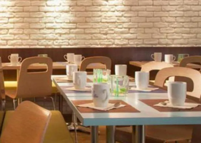 Szálloda Ibis Centre Mairie 3*