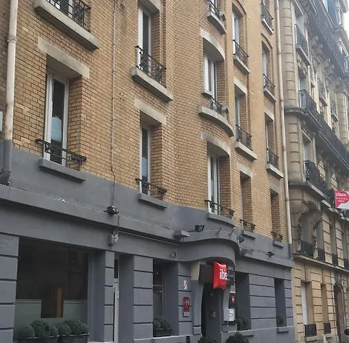 Hotel Ibis Centre Mairie 3*
